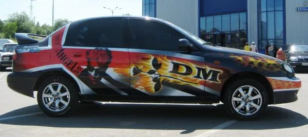 DM