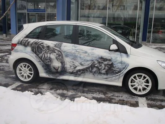 Mercedes B200 - Белый тигр