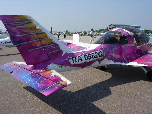 Самолет TL2000