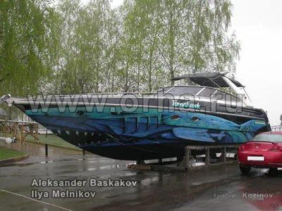 Аэрография на лодке Томагавк